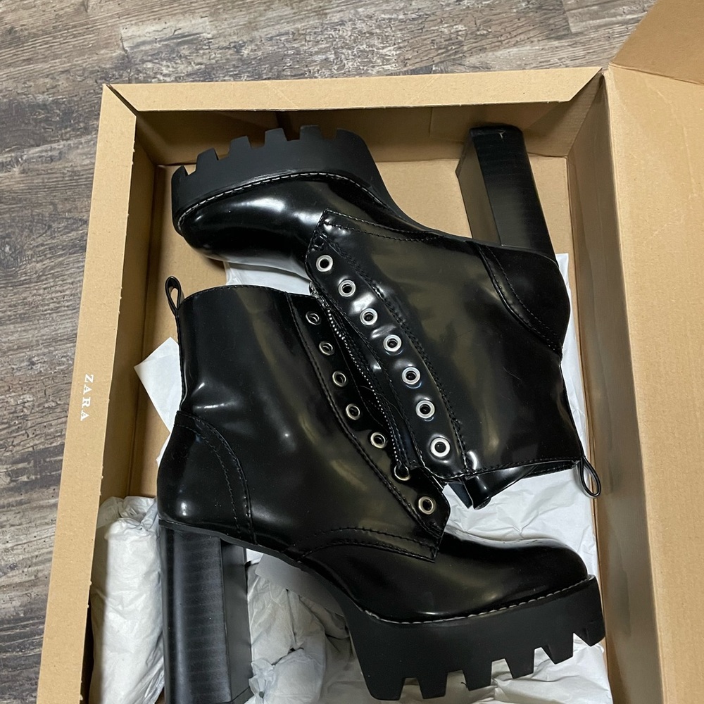 Zara 90s inspired boots